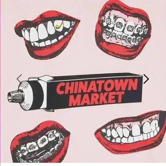 CHINATOWN MARKET NWT MOUTH LONG-SLEEVE TEE - Picture 6 of 14